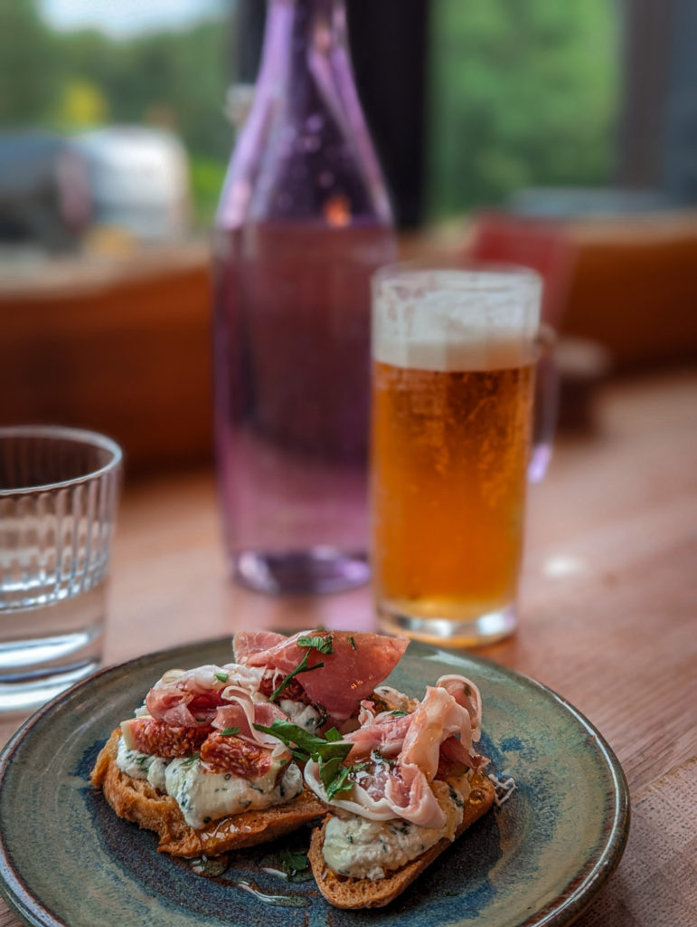 The Fellpack - Keswick - Crositins