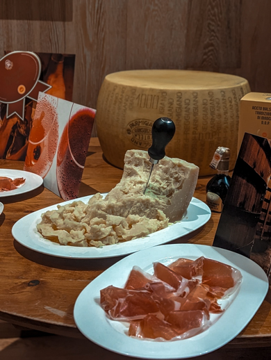 Theo Randall and Piacere Modena - Prosciutto & Parmigiano  Reggiano